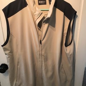 NWT Men’s Lightweight Vest